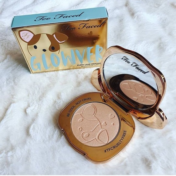 Too Faced Clover Highlighter in Glowver BNIB - Picture 2 of 15
